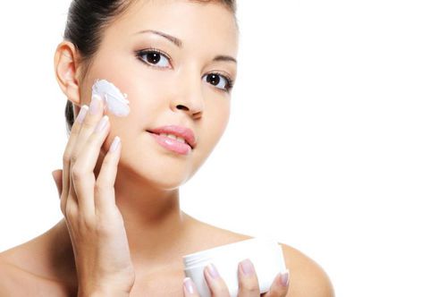 Cuidados simples ajudam a retardar o envelhecimento da pele
