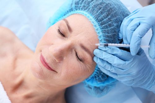 Entenda como a aplicação de botox age no músculo facial